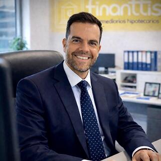 carlos navarro - broker hipotecario - finanttis